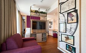 Voya Hotel